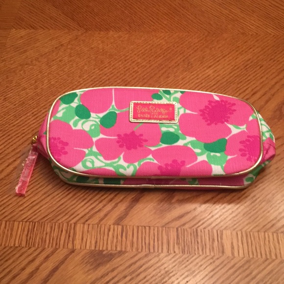 Lilly Pulitzer Handbags - NWOT Lilly Pulitzer for Estée Lauder make up case